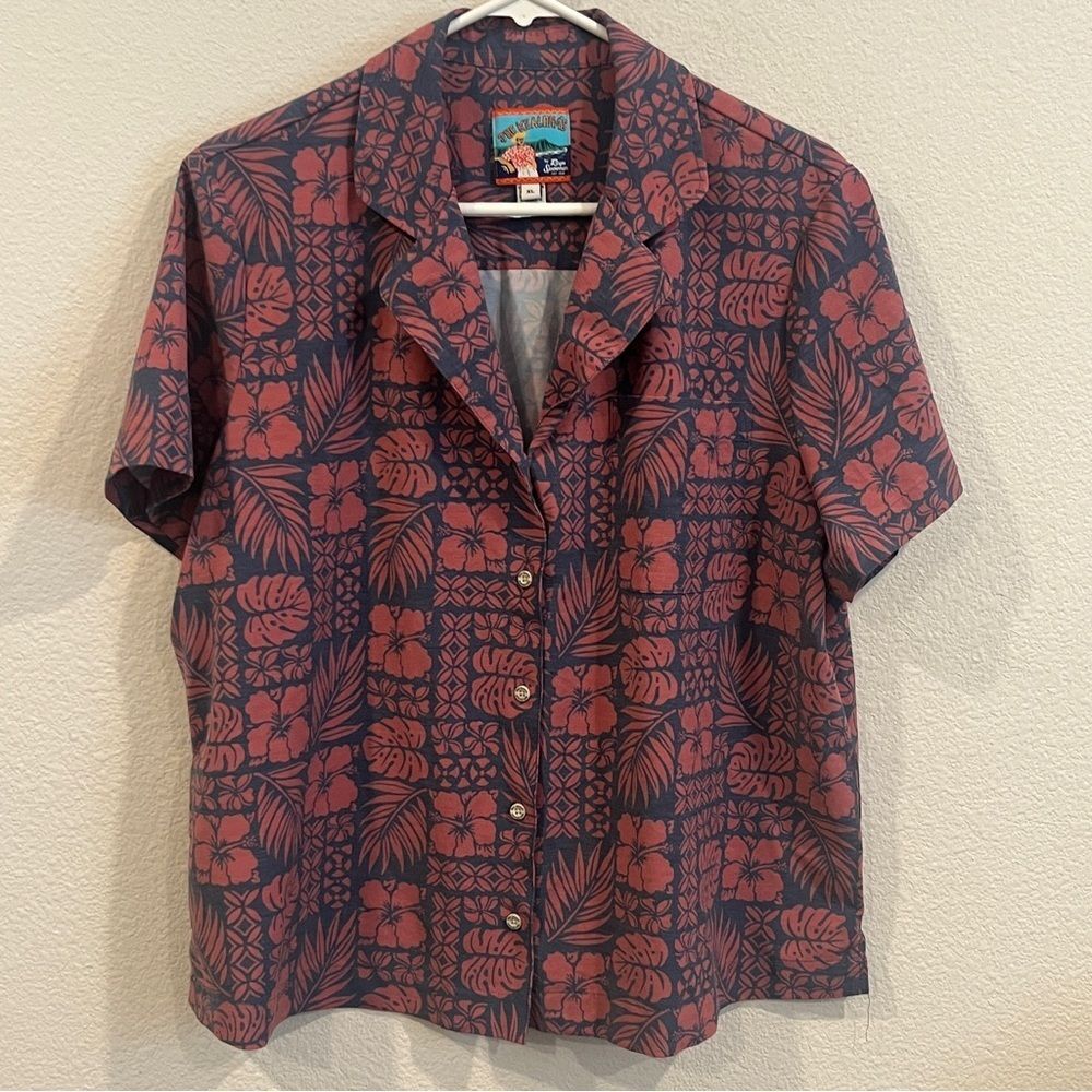 Joe Kealoha Reyn Spooner Hawaiian print V-neck button down size X-Large